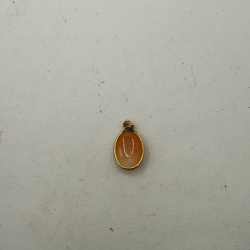 Vintage Virgin Mary Madonna Cameo Pendant Pink White Jewelry Mini - Picture 4 of 8